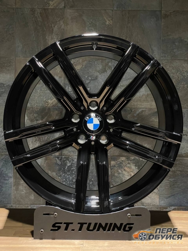 Диски Replica ST B 808M, цвет Gloss Black