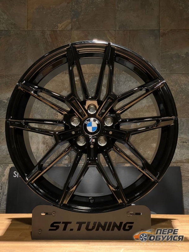 Диски Replica ST B 825M, цвет Gloss Black