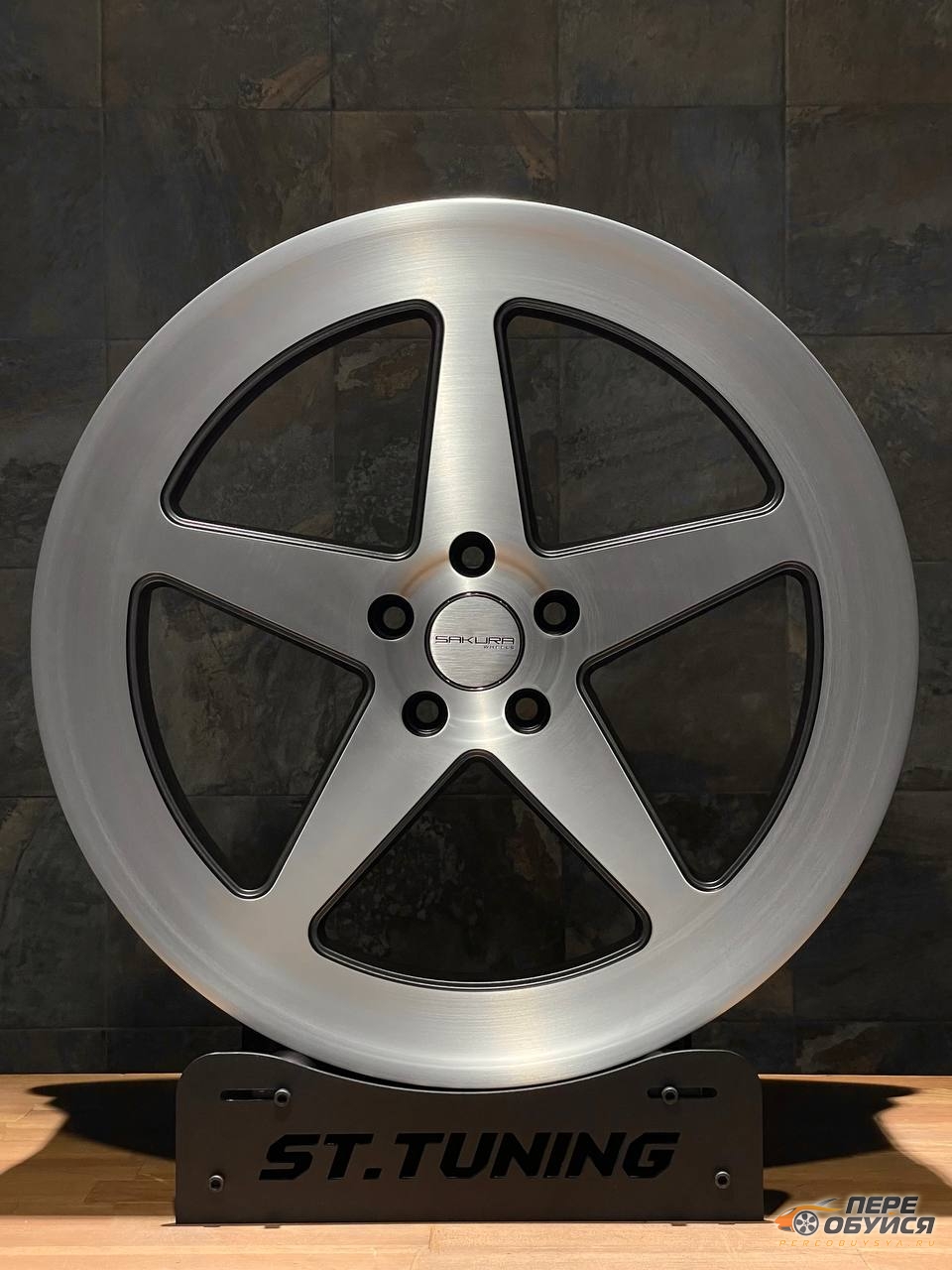 Диски Sakura Wheels DA9535    